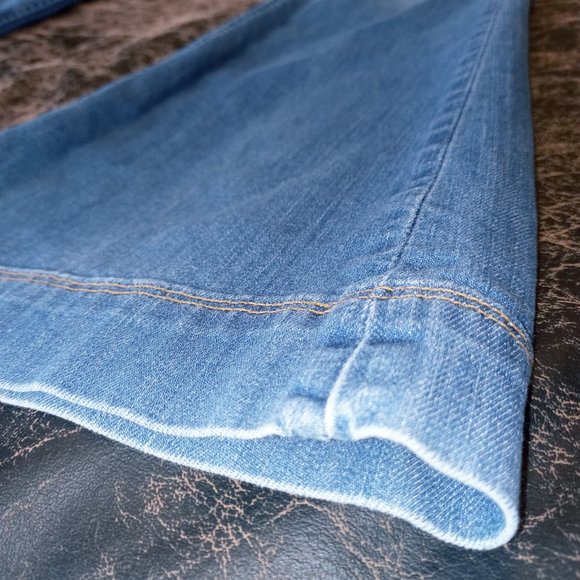 Banana Republic Classic Flare Leg Jeans - Picture 2 of 6